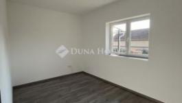 Eladó családi ház Tápiószentmárton