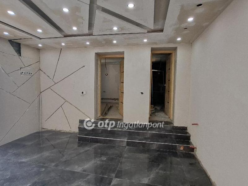 Eladó házrész Cegléd