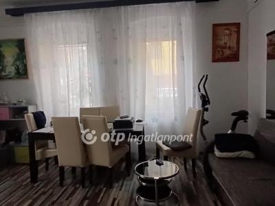 Eladó lakás Szeged