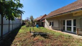 Eladó családi ház Szentes