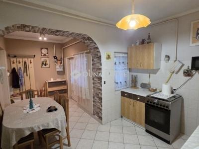 Eladó családi ház Kecskemét