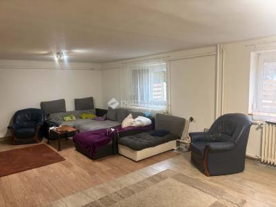 Eladó családi ház Rábapatona