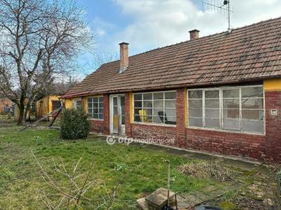 Eladó családi ház Gyula