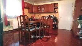 Eladó családi ház Felgyő