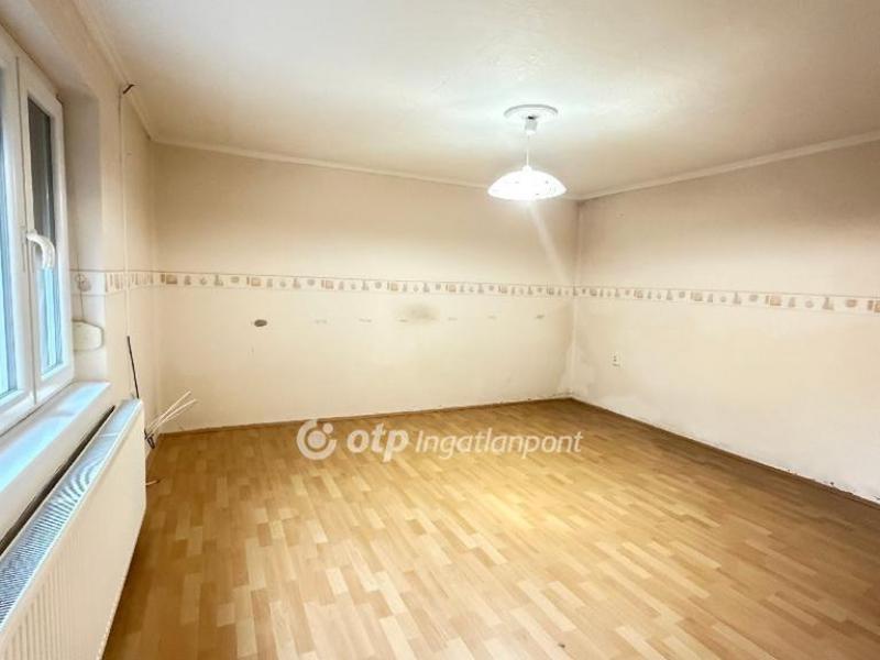 Eladó családi ház Szentes