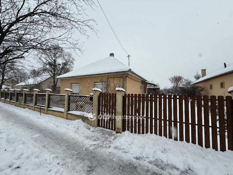 Eladó családi ház Baktalórántháza