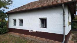 Eladó családi ház Sarud