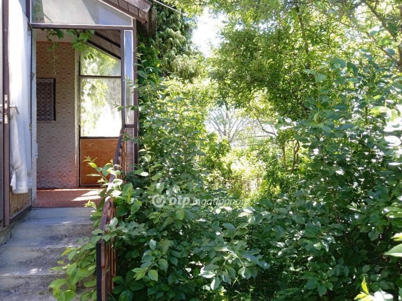 Eladó családi ház Veszprém