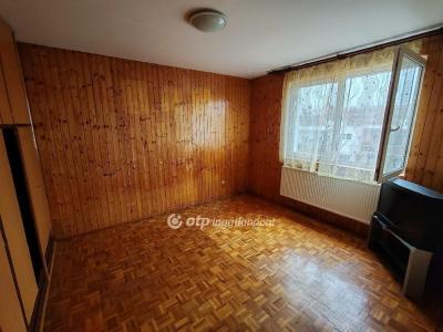 Eladó lakás Veszprém