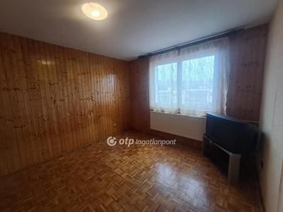 Eladó lakás Veszprém