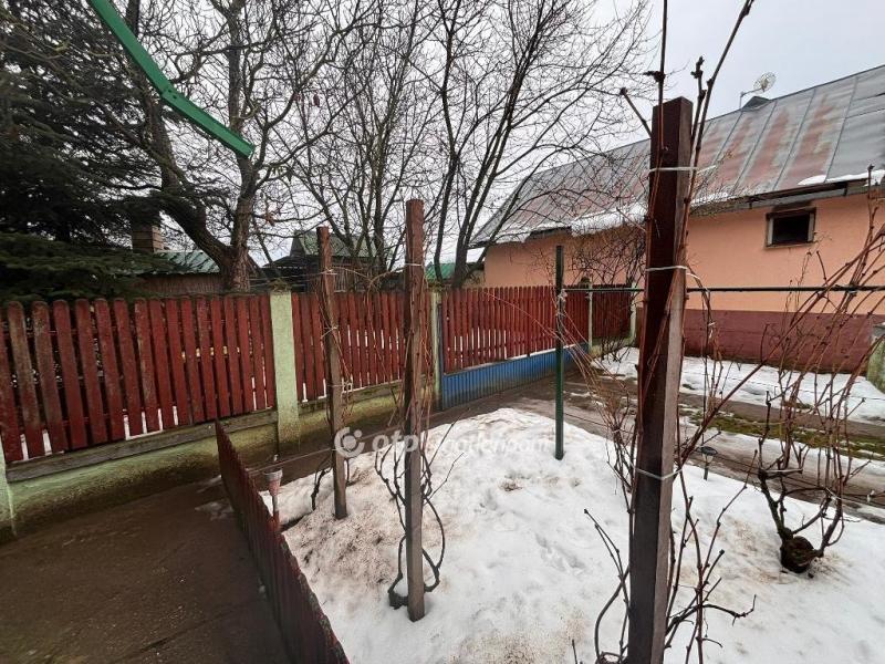 Eladó családi ház Bököny