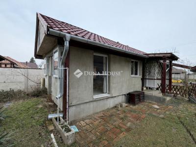 Eladó nyaraló Mogyoród
