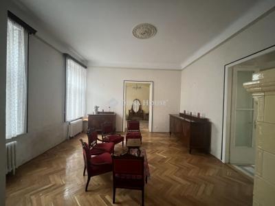 Eladó családi ház Budapest