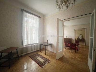 Eladó családi ház Budapest