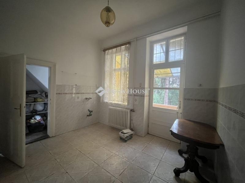 Eladó családi ház Budapest