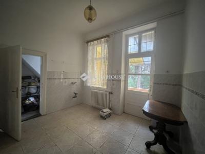 Eladó családi ház Budapest