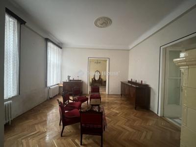 Eladó családi ház Budapest