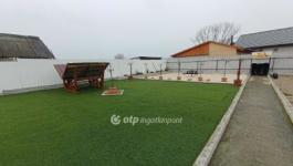 Eladó családi ház Gyulaháza