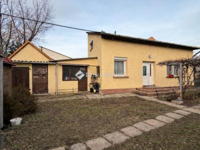 Eladó családi ház Budapest