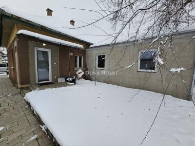 Eladó családi ház Budapest