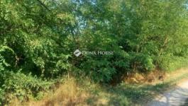 Eladó lakóövezeti telek Vácduka