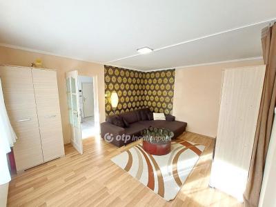 Eladó lakás Kecskemét