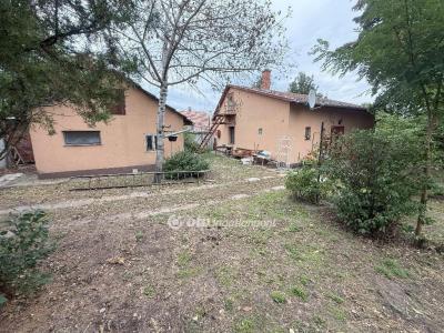 Eladó családi ház Tiszakécske