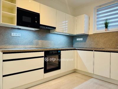 Eladó lakás Debrecen