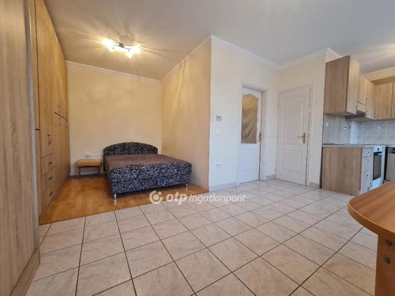 Eladó lakás Hajdúszoboszló