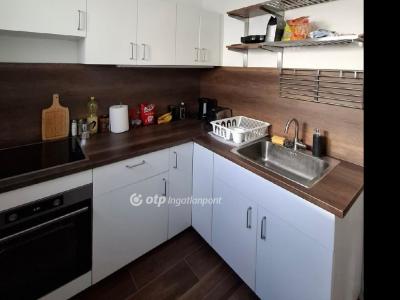 Eladó lakás Debrecen