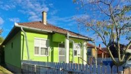 Eladó családi ház Kaba