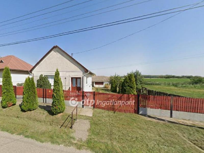 Eladó családi ház Balmazújváros