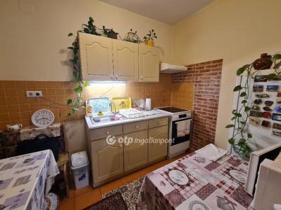 Eladó lakás Balmazújváros