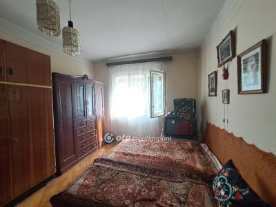 Eladó családi ház Makó