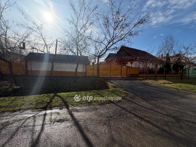 Eladó családi ház Berettyóújfalu