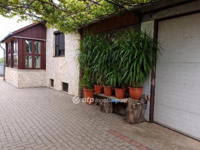 Eladó családi ház Berettyóújfalu