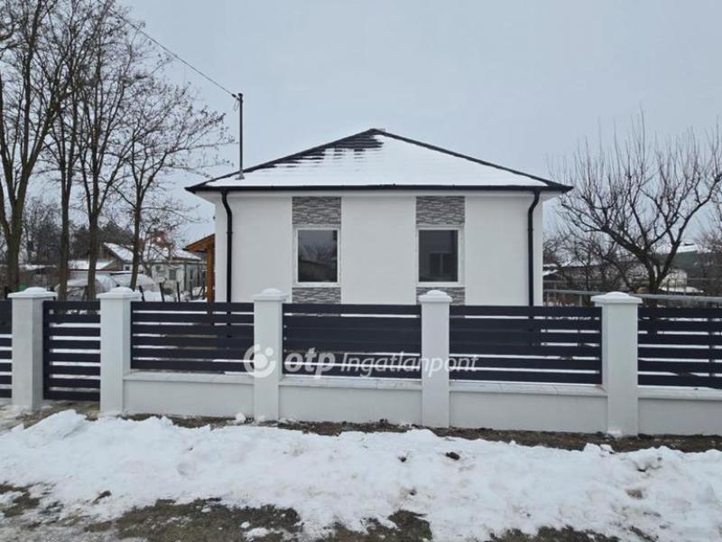 Eladó családi ház Nádudvar