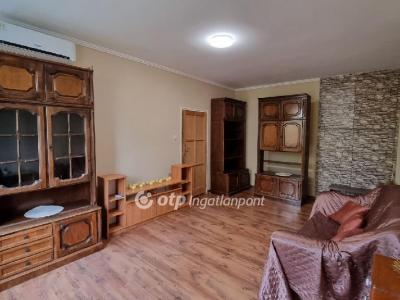 Eladó lakás Hajdúszoboszló