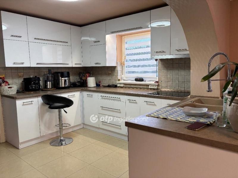 Eladó családi ház Nyíregyháza