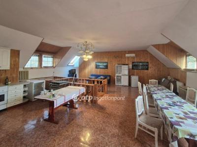 Eladó családi ház Balatonmáriafürdő