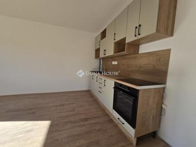 Eladó lakás Pécs