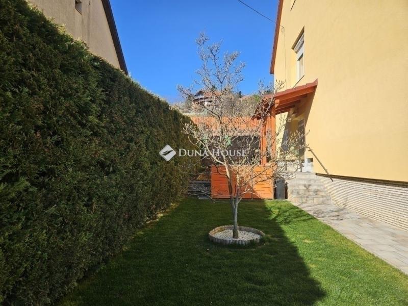 Eladó családi ház Pécs