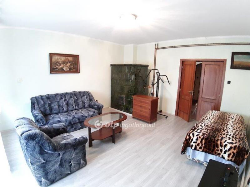 Eladó családi ház Balatonendréd