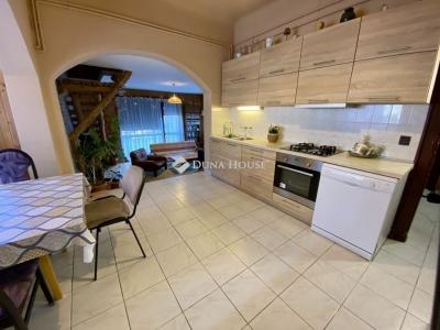 Eladó családi ház Budapest