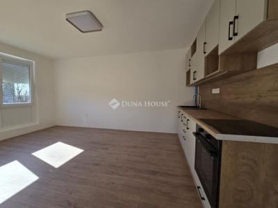Eladó lakás Pécs
