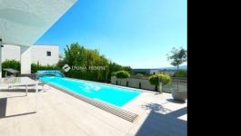 Eladó családi ház Vác