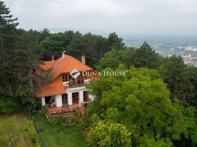 Eladó családi ház Solymár