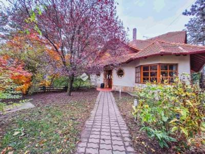 Eladó családi ház Solymár