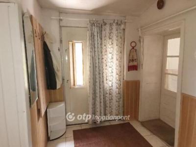 Eladó családi ház Békéscsaba