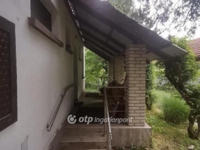 Eladó családi ház Békéscsaba